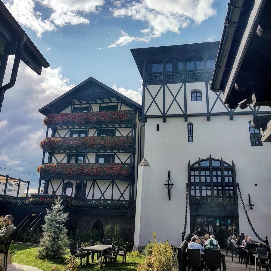 Otel Podu' Cu Lanturi 4*